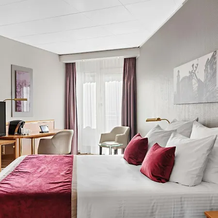 Leonardo Royal Hotel Frankfurt-3