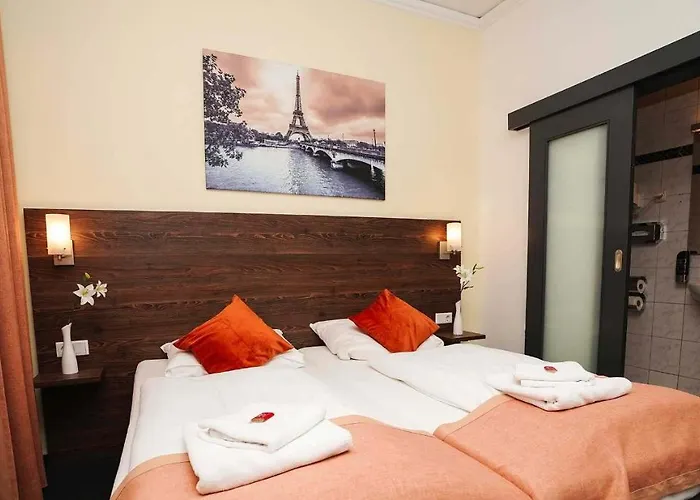 3 SterneHotel Little Paris